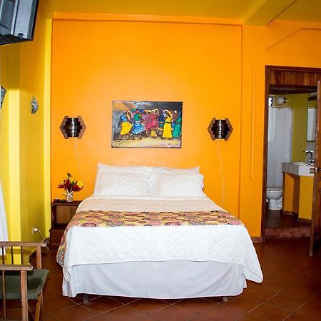 Hotel Maya Vista Tela Exterior foto