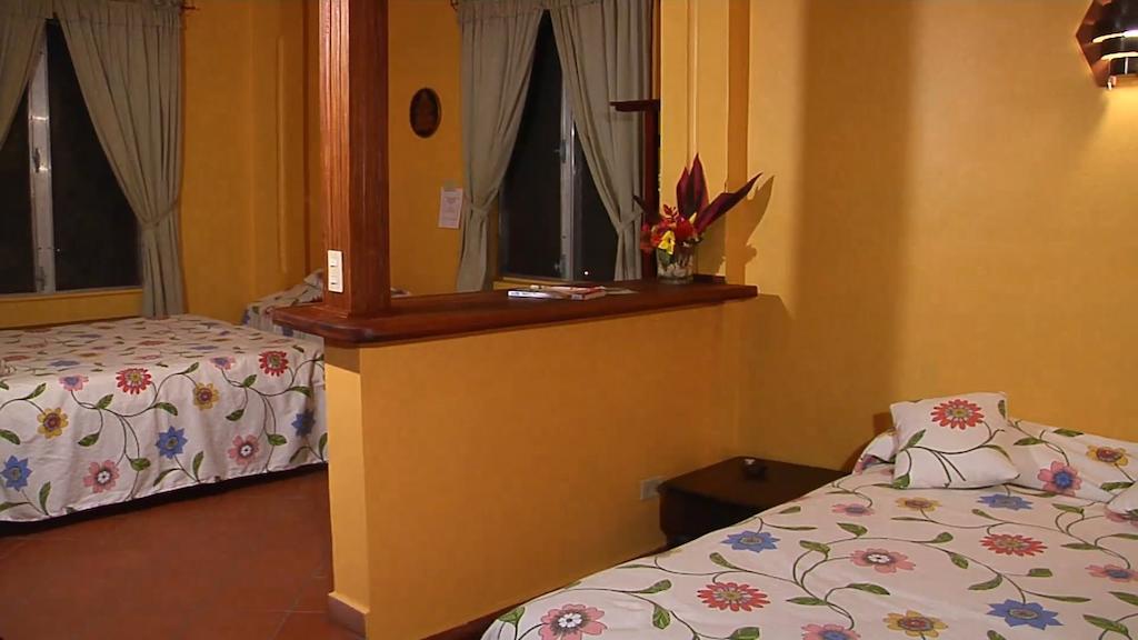 Hotel Maya Vista Tela Exterior foto